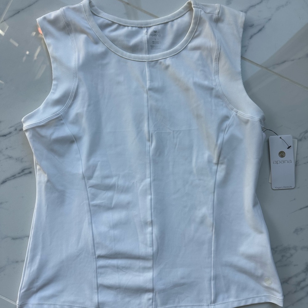 Apana Women's Classic White Tank Top SZ L